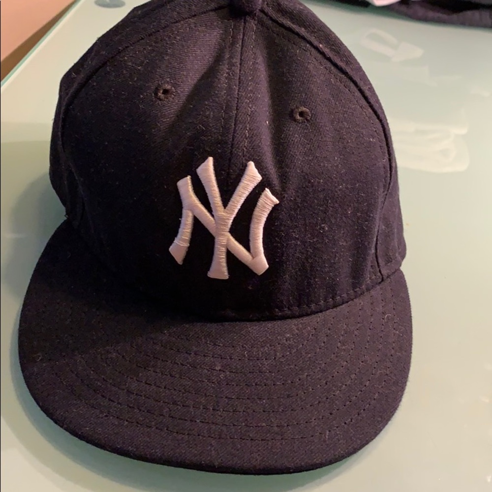 NY Yankees fitted cap